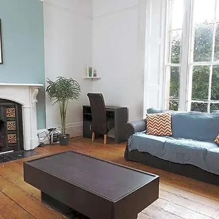 No 4 Georgian Shared House - By Clifton Short Lets Bristol