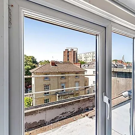 No 4 Georgian Shared House - By Clifton Short Lets Bristol